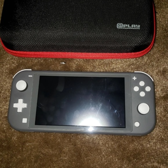 Nintendo switch Brand new - Picture 2 of 3